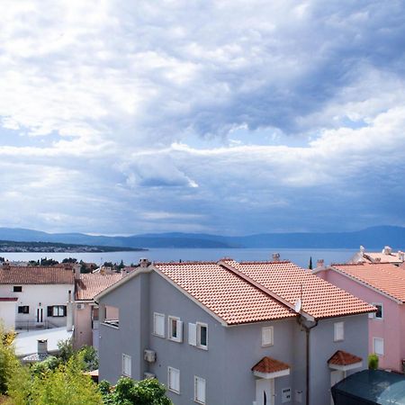 Malinska - Apartment Glavas Buitenkant foto
