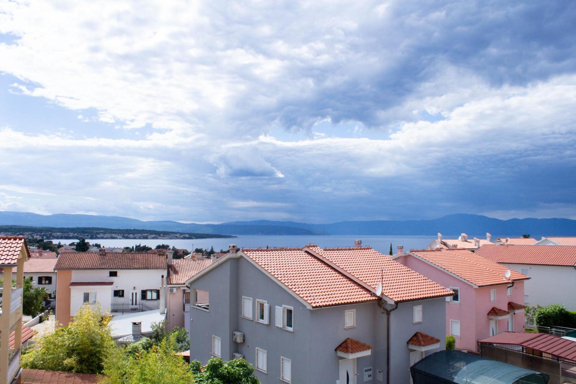 Malinska - Apartment Glavas Buitenkant foto